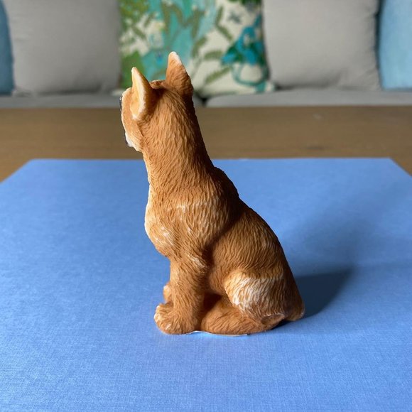 United Design Stone Critters Collection Sitting Boxer Sculpture Figurine - Picture 5 of 11